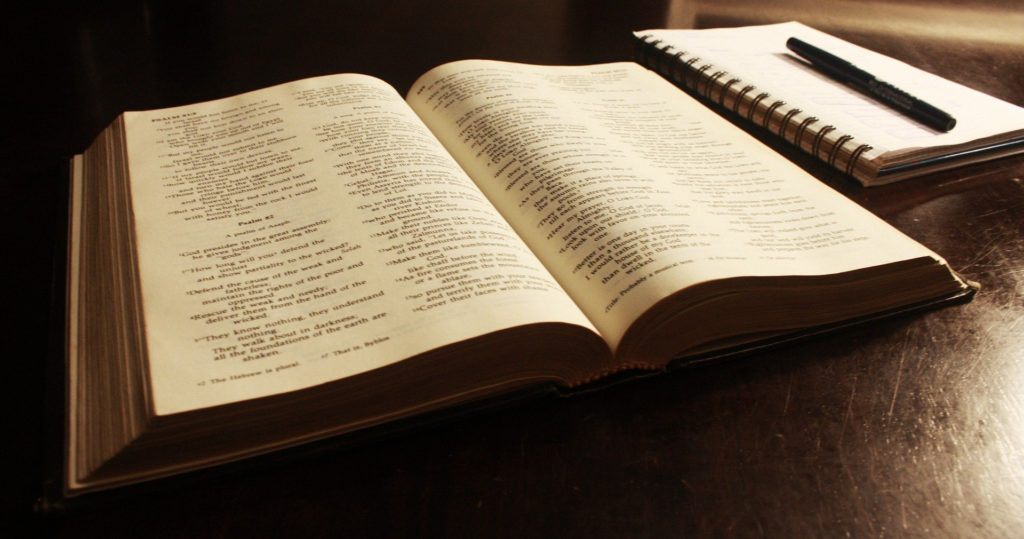 Curso gratuito de memorização da Bíblia online: passo a passo para se inscrever e mais informações